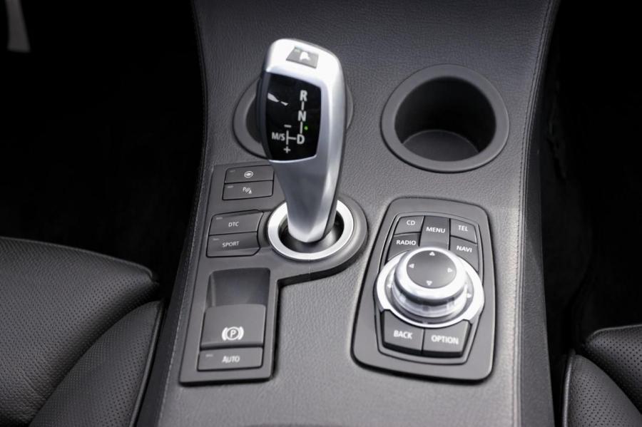  BMW 5-Series Touring 2010 года  (фото 73 из 75)